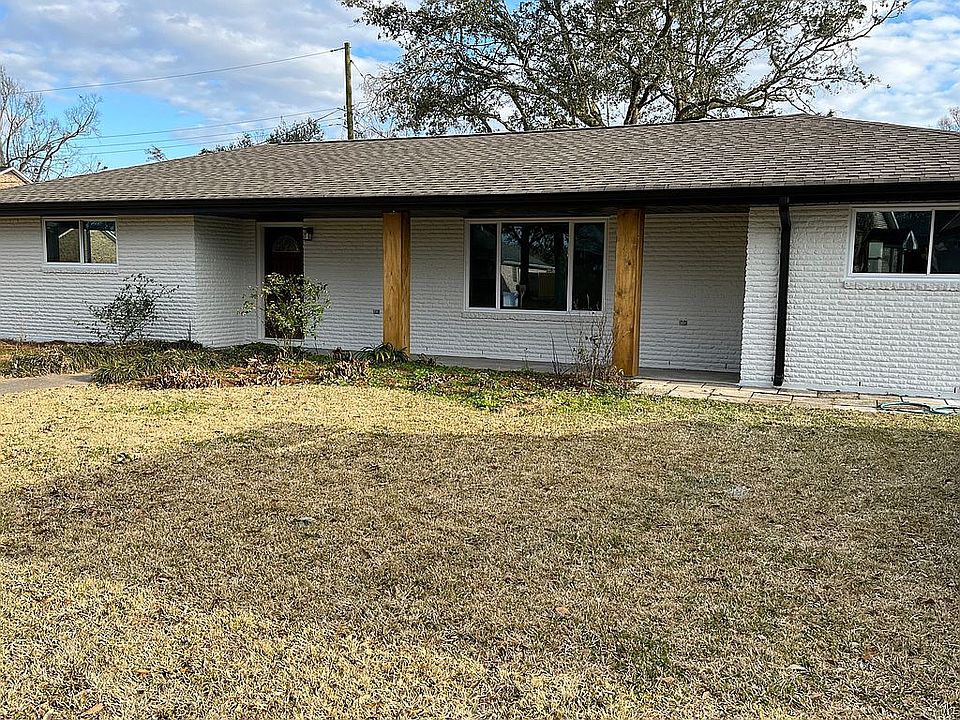 1st image of 23 Lasso Ln