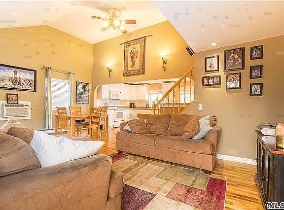 2nd image of 74 Saint George Dr