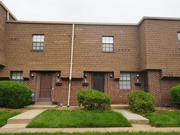 3614 Candlewyck Club Dr APT E, Florissant, MO 63034