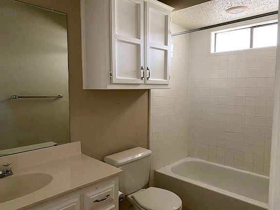 2nd Bathroom
