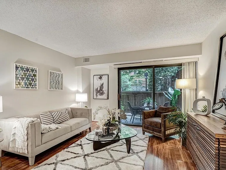 2320 Wisconsin Ave NW #111 — Photo 5