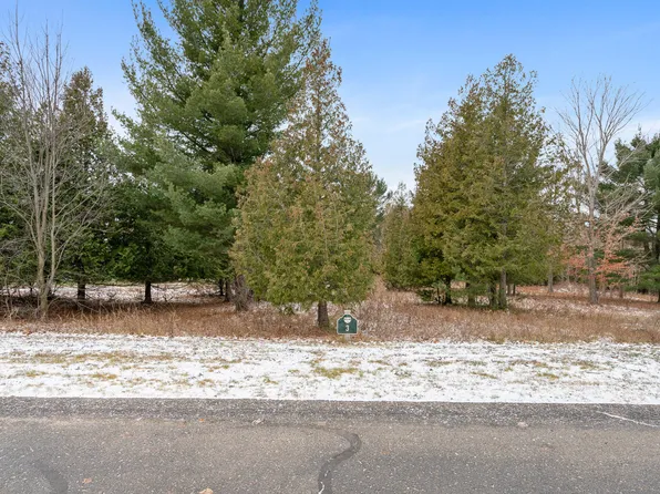 1035 Grand Rdg, Petoskey, MI 49770