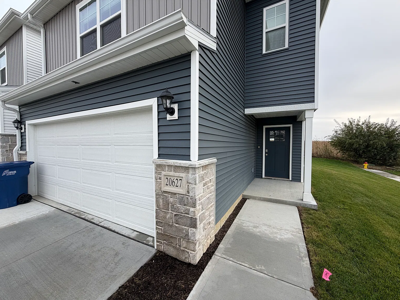 3 bed, 1511 sqft, $2,200 — Photo 2