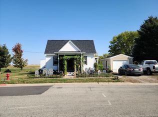 209 N High St, Baxter, IA 50028