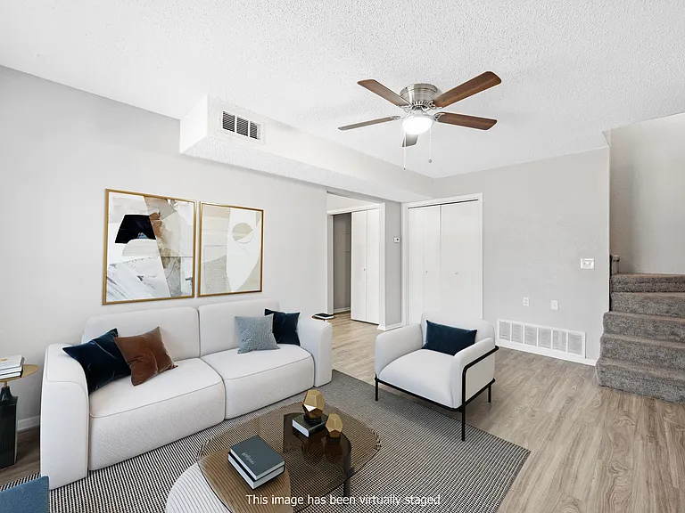 Breezeway Townhomes — Photo 6