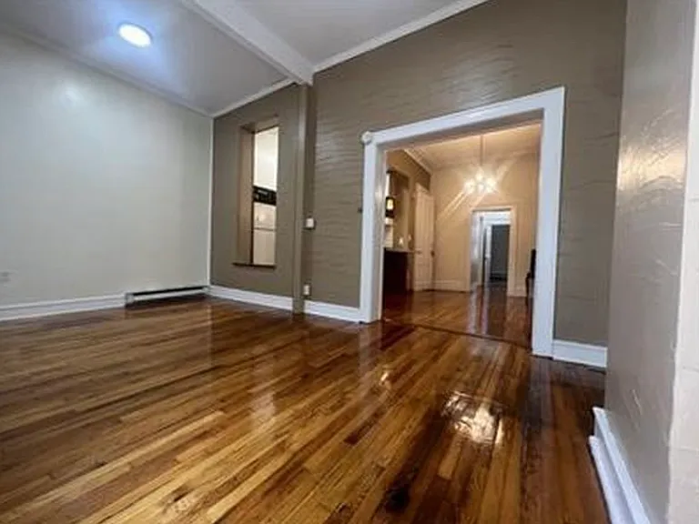 208 Elm St #1 — Photo 6