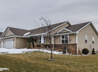3256 Dreamer Ln, Green Bay, WI 54311