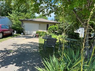 158 Schaefer Dr, Hope, IN 47246