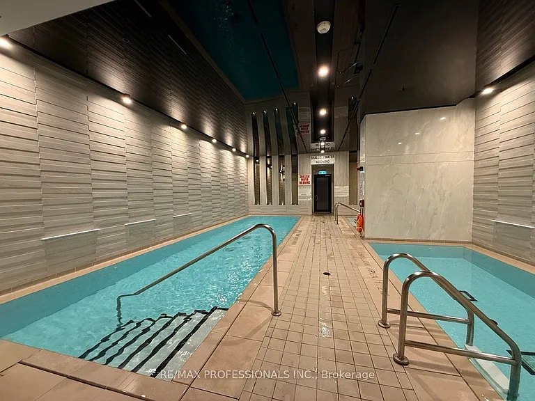 19 Bathurst St #1708 — Photo 27
