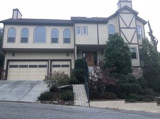 210 Upland Ct, Redwood City, CA 94062