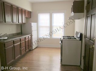 6204 11th Ave, Kenosha, WI 53143