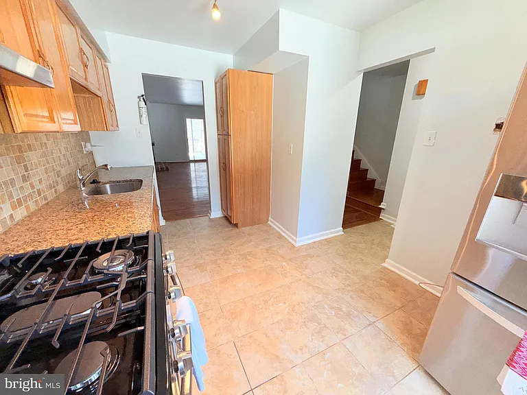 423 Sonora Ct — Photo 4