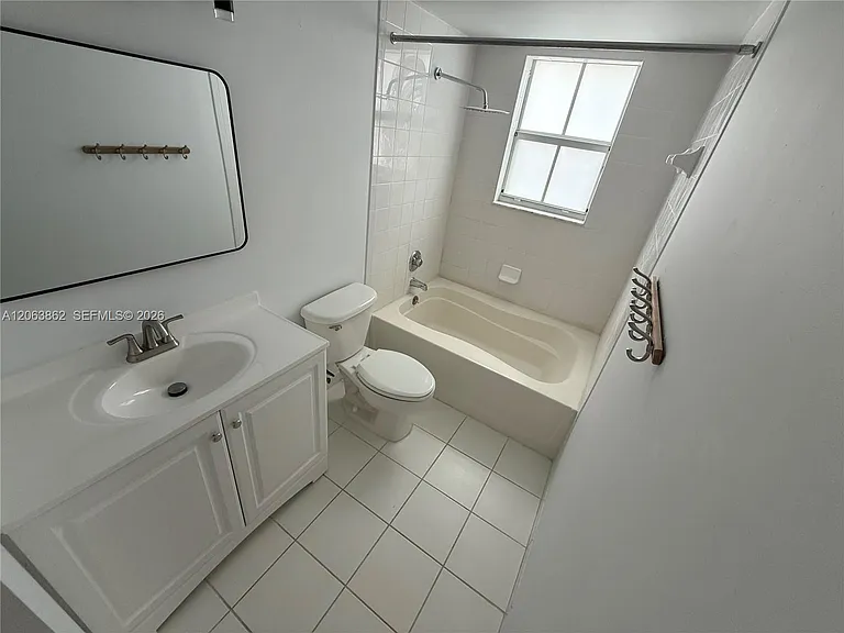 2240 E Preserve Way #302 — Photo 17