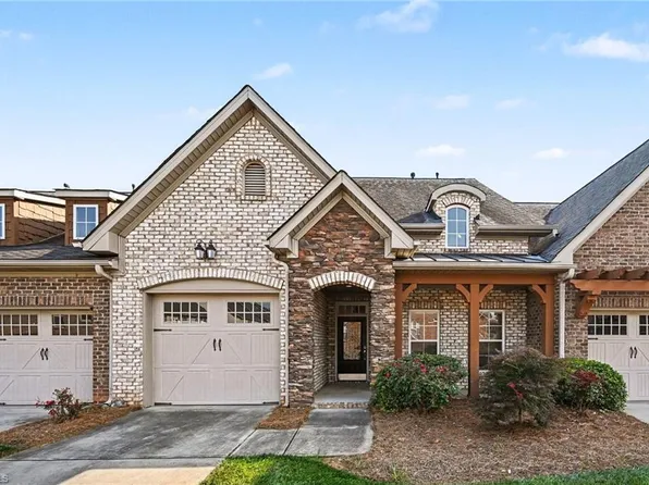1942 Tweed Ln, Burlington, NC 27215
