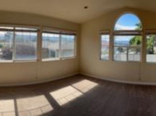 1241 Kenneth St, Seaside, CA 93955