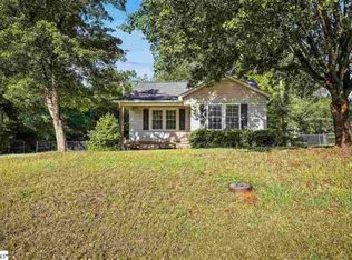 20 Enoree Rd, Travelers Rest, SC 29690