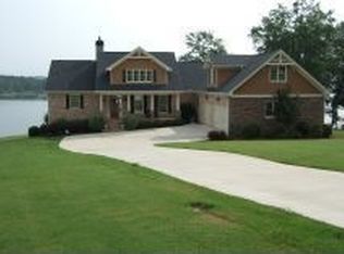 470 Brookdale Dr, Lavonia, GA --