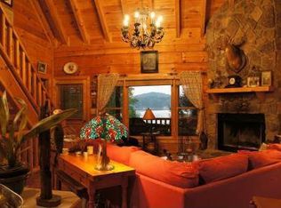 66 Lake Cove Cir, Morganton, GA 30560