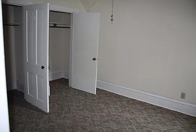 3 bed, 1.0 bath, 580 sqft, $1,150 — Photo 8