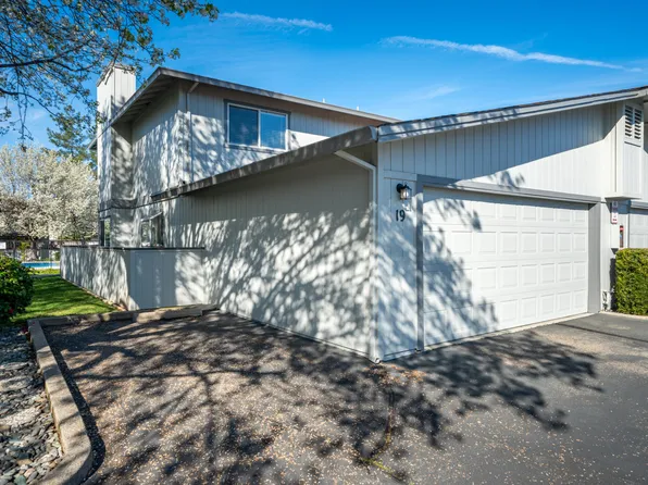200 Ridgetop Dr APT 19, Redding, CA 96003