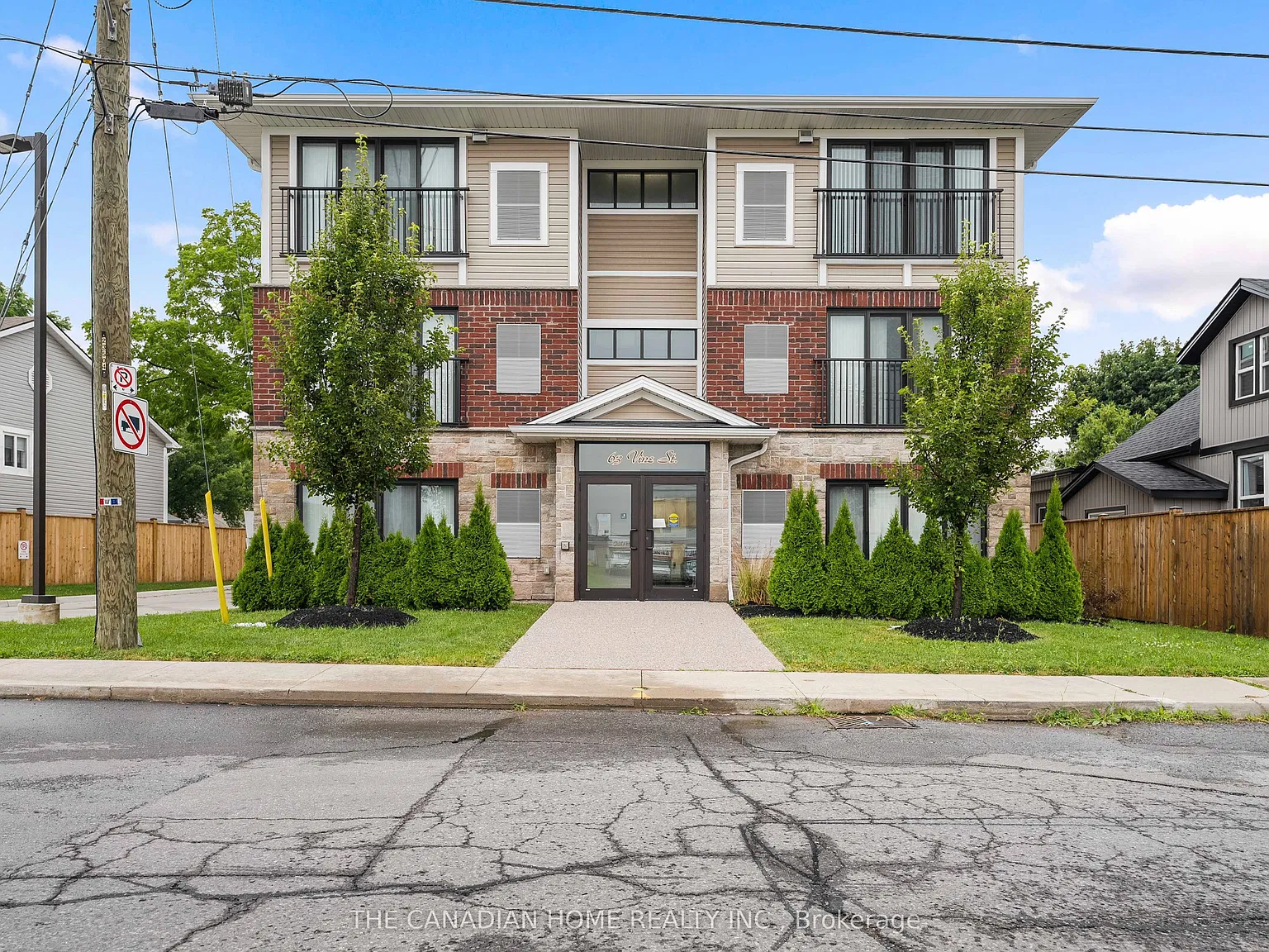 2 bed, $1,950 — Photo 1