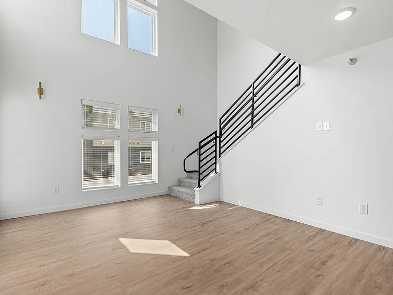 Split Creek Commons — Photo 15
