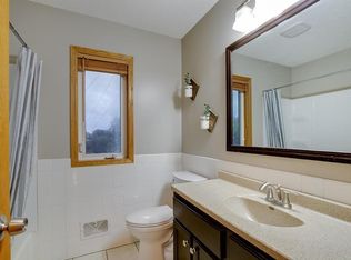 1749 Cochrane Ave, Saint Paul, MN 55122