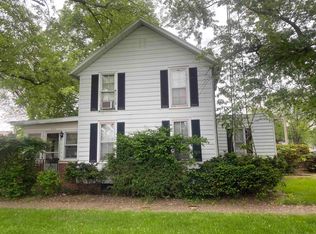 111 W 3rd St, Rochester, IN 46975