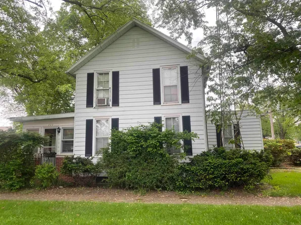 111 W 3rd St, Rochester, IN 46975