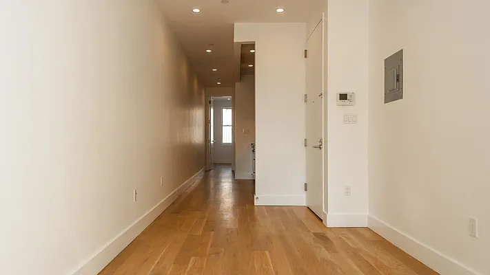 Rented by Nooklyn NYC LLC | media 14