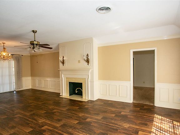 5th image of 505 Henley Perry Dr