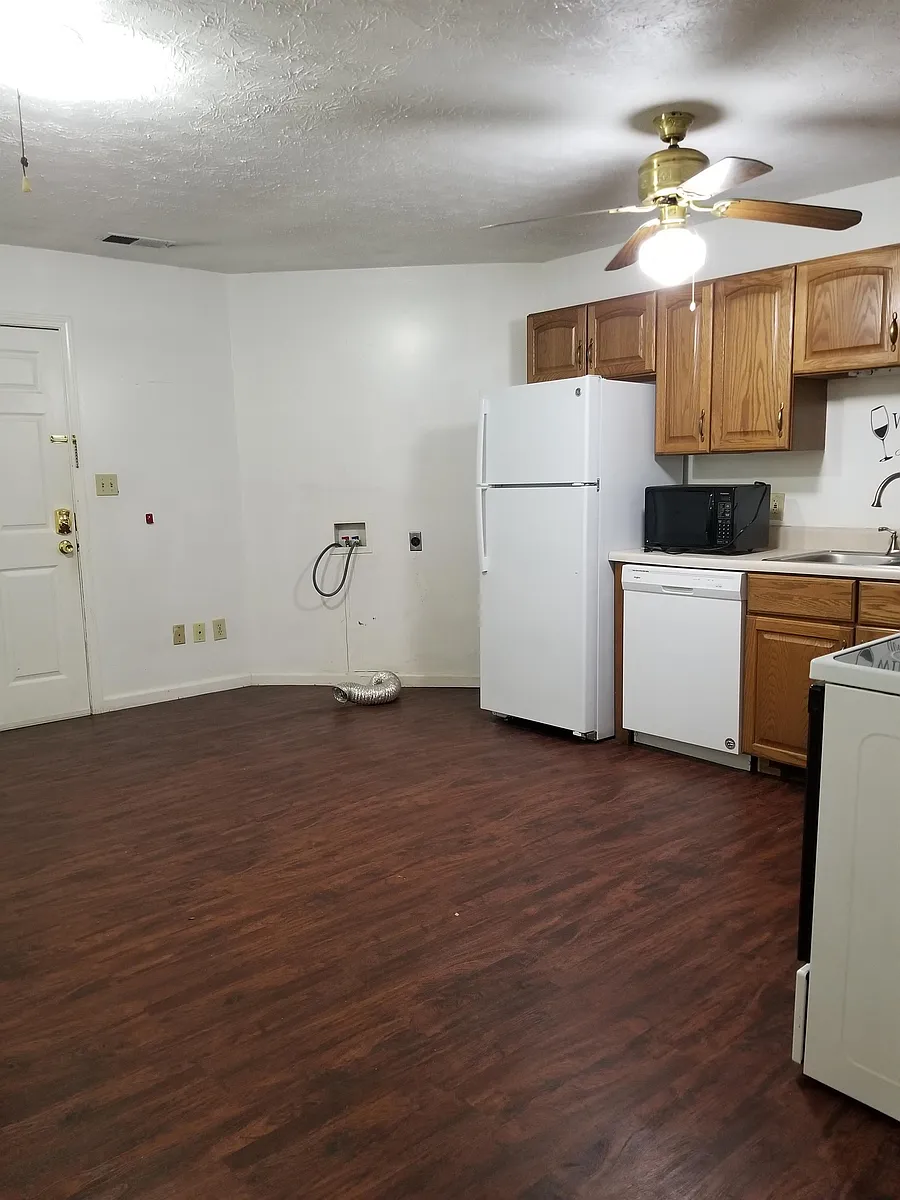Living room / kitchen combo - includes stackable washer/dryer not shown - 355 10th St NW #2