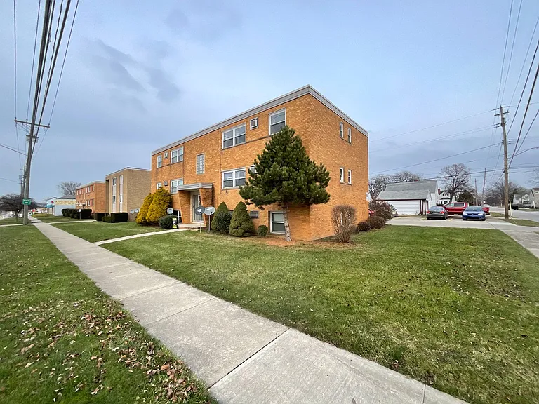 4339 Ridge Rd — Photo 1