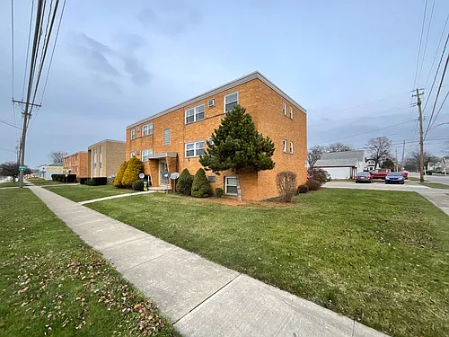 4339 Ridge Rd Photo 1