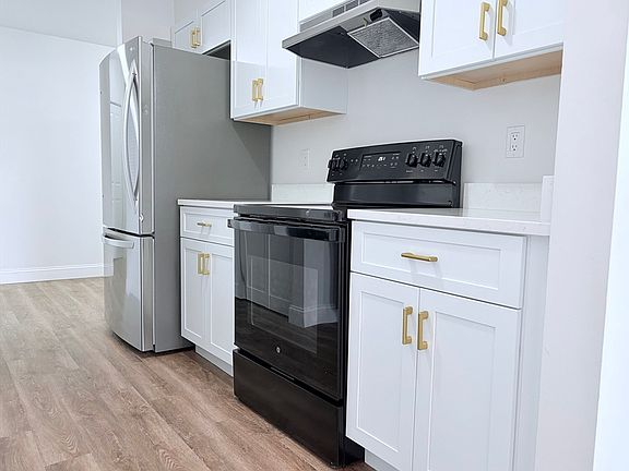 4th image of 235 State St APT 313