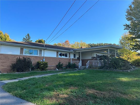 2nd image of 214 Sunset Dr