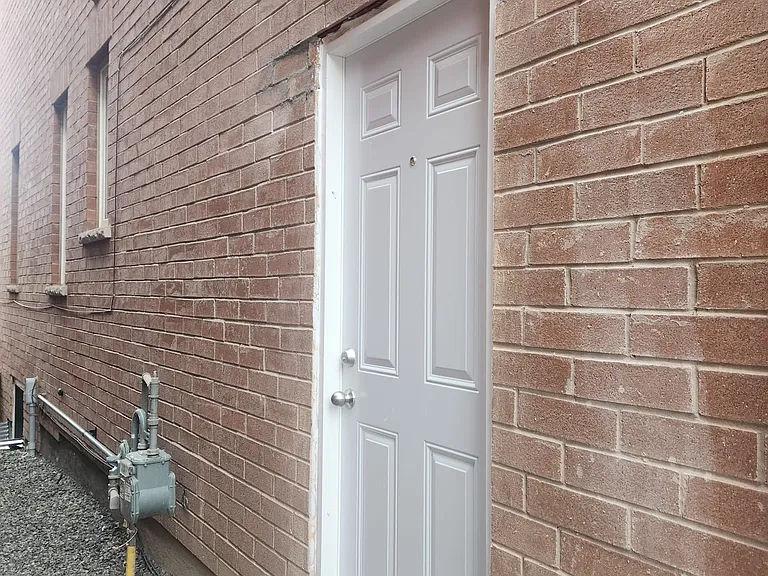 404 Nairn Cir #BASEMENT — Photo 13