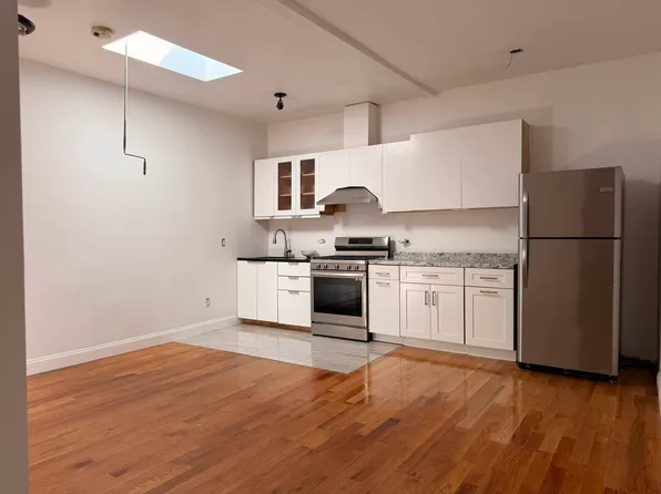 6017 53rd St #2, Maspeth, NY 11378