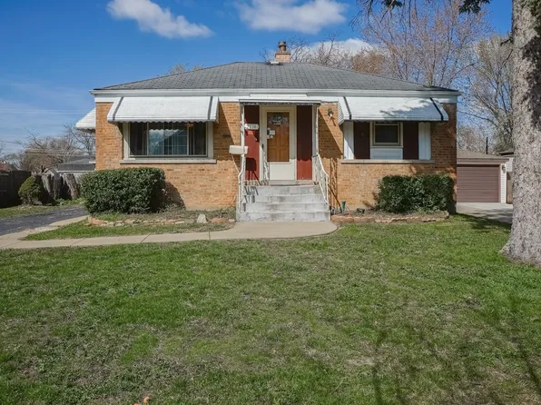2774 S Scott St, Des Plaines, IL 60018