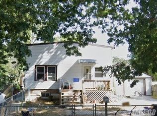 45 Grant Ave, Brentwood, NY