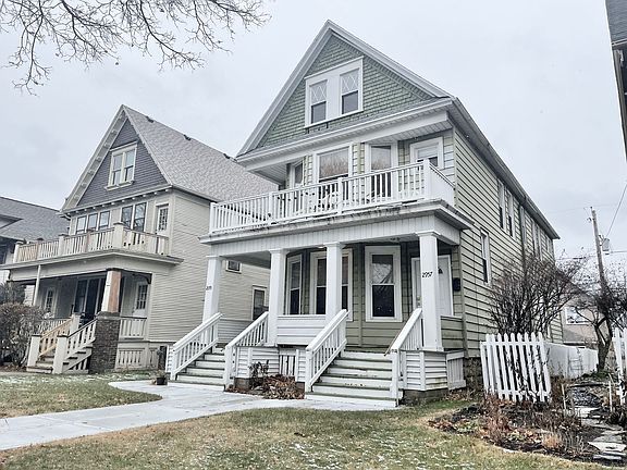 2nd image of 2957 N Farwell Ave #6a57cdf75