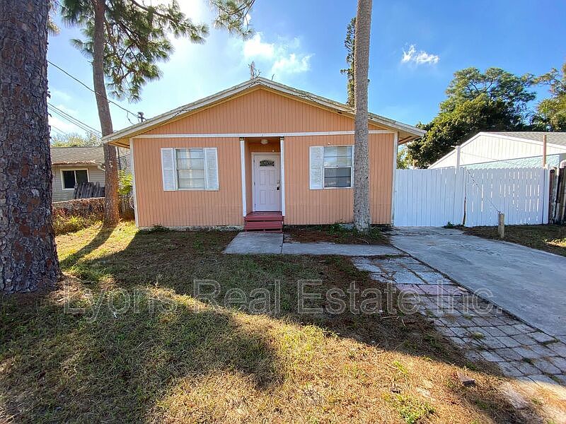 1st image of 537 Sacramento St