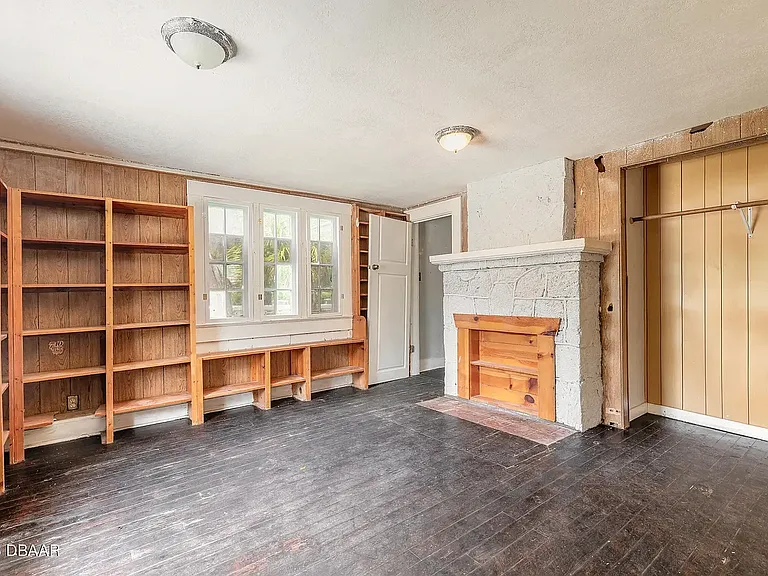 319 Taylor Ave — Photo 13