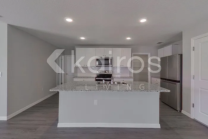 8616 SW 44th Ct — Photo 4