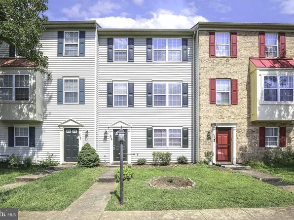 506 Kensington Dr, Fredericksburg, VA 22405