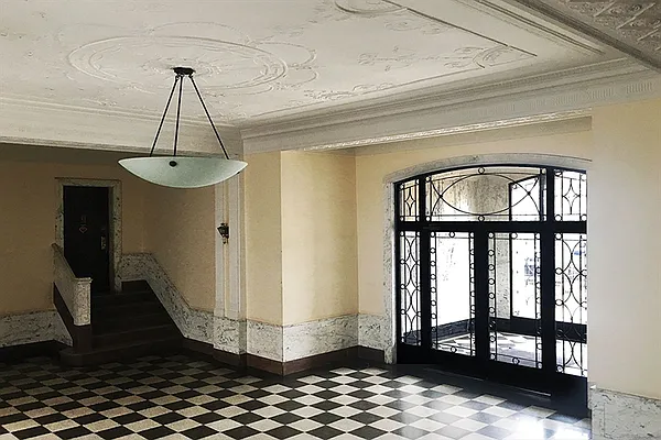 Sold by Corcoran | media 32