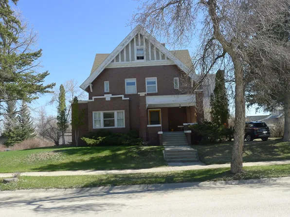 215 7th Ave N, Lewistown, MT 59457
