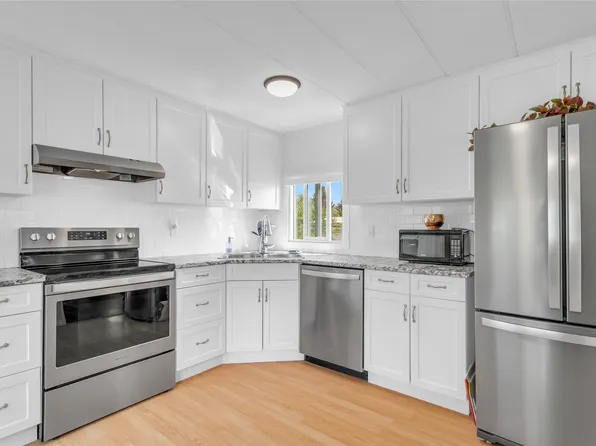 12022 Pretty Rd Unit 16, Lake Country, BC V4V 1H1
