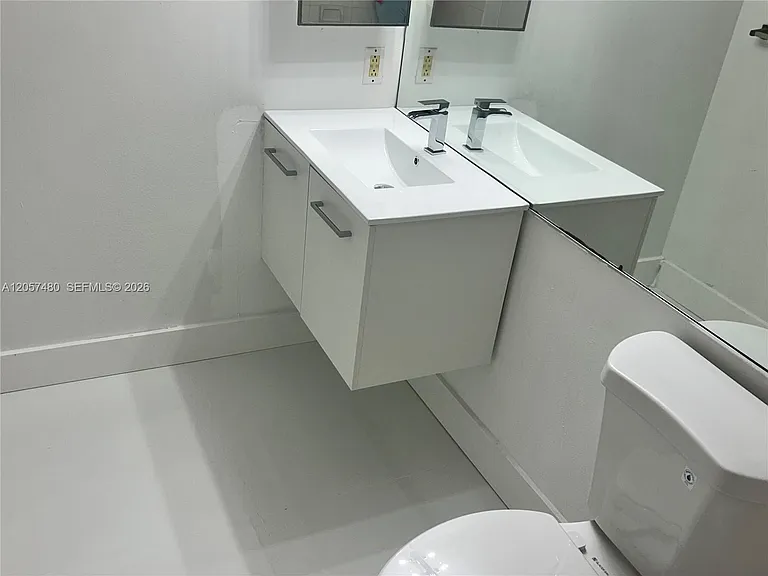 7601 E Treasure Dr #2104 — Photo 16