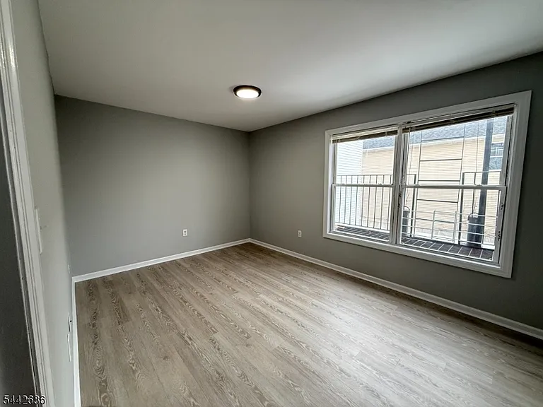 34 Auburn St #2 — Photo 14